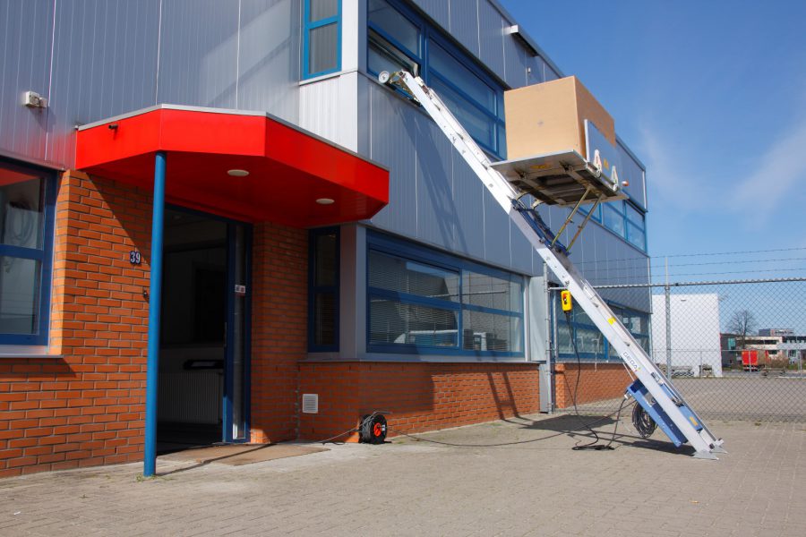 Ladderliften van De Verhuisspecialift